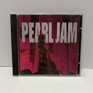 Pearl Jam “Ten” CD